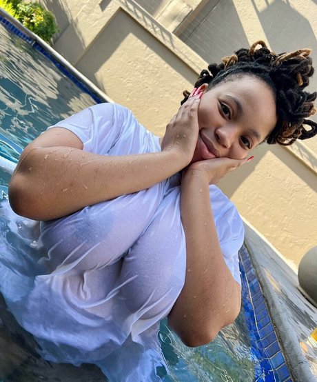 Learto Jordaan model erotic pic