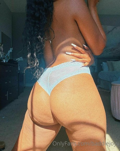 baddiejoyy model sex images