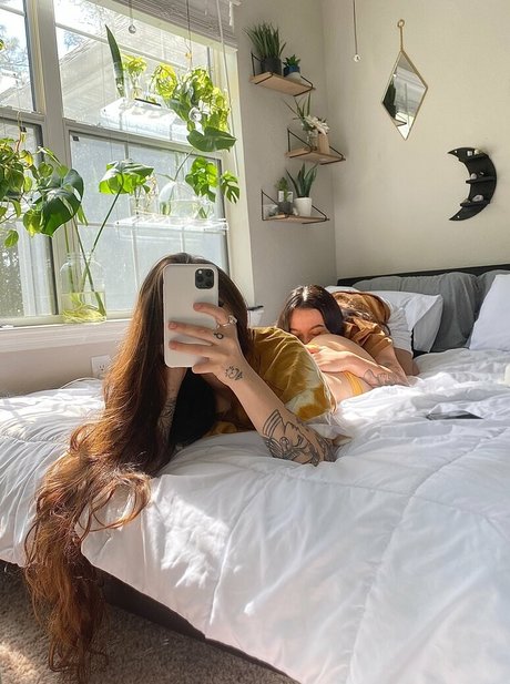 _Leovenus pornstar hd photo