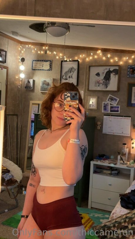 thiccameron star high quality image