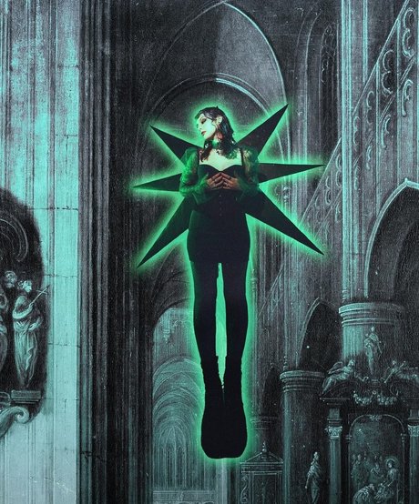 Mothica model nude picture