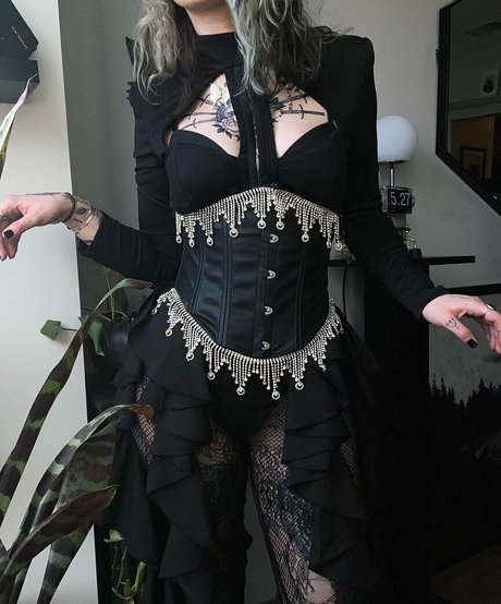 Mothica model xxx galleries