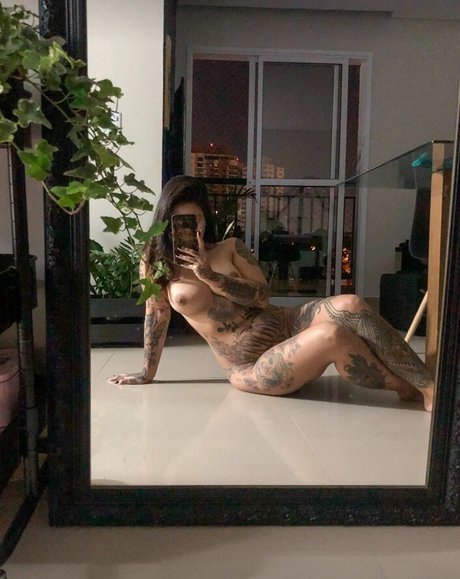 dinhafun erotic pornstar pics