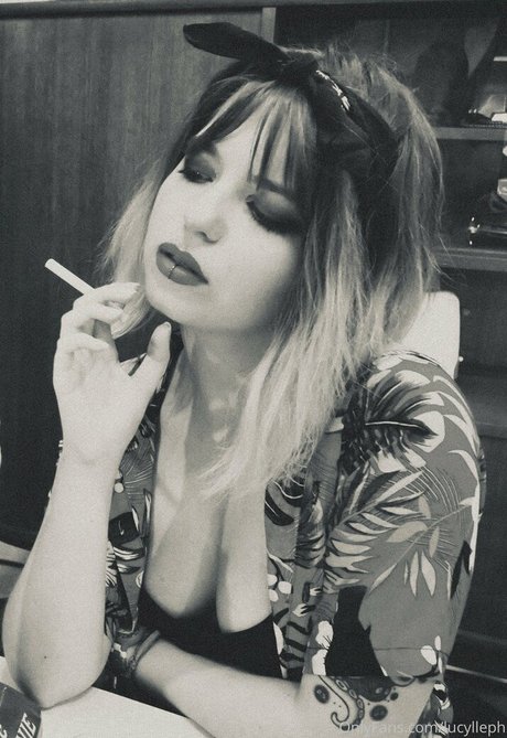 lucylleph exclusive model image