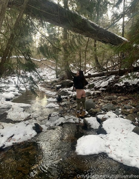 skyhighsierrafree pornographic model pic