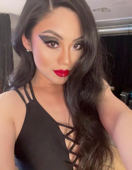 Tina Guo star beautiful archive