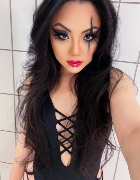 Tina Guo free model picture
