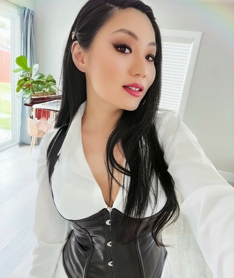 Tina Guo best actress gallery