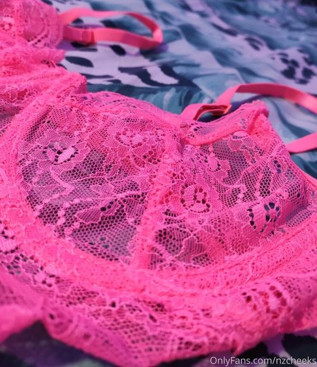 nzcheeks xxx star photos