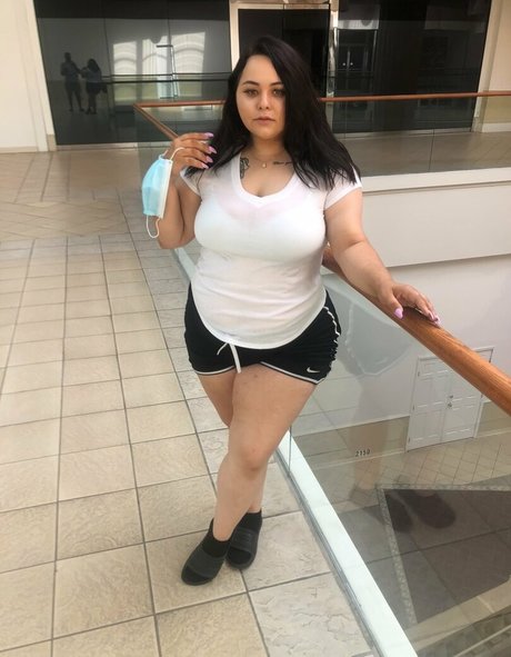 Creamonitfancy model high quality gallery