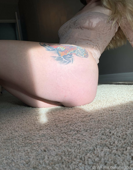 huney buns star hot pic