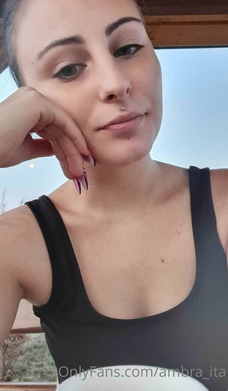 ambra ita00 pornstar adult archive