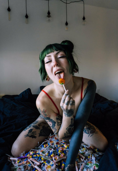 helloyelow free star images