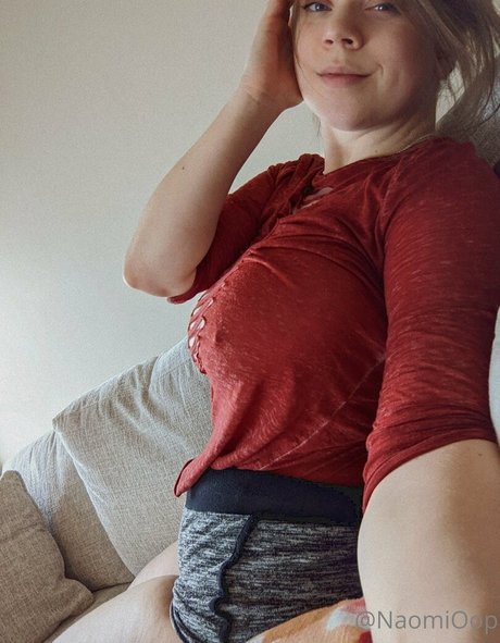 Naomioop pornographic model images