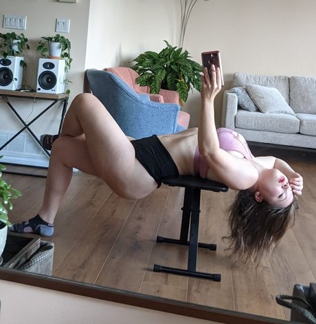 Naomioop nudes model galleries