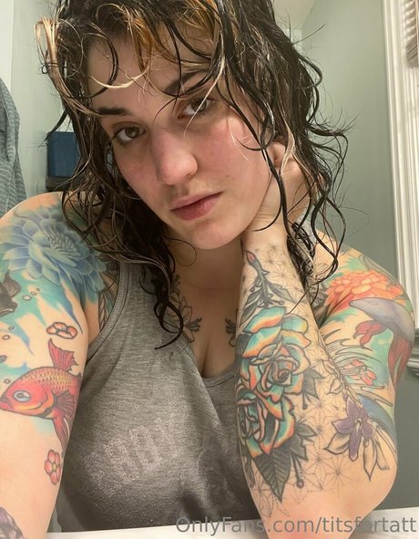 titsfortatt xxx model pic