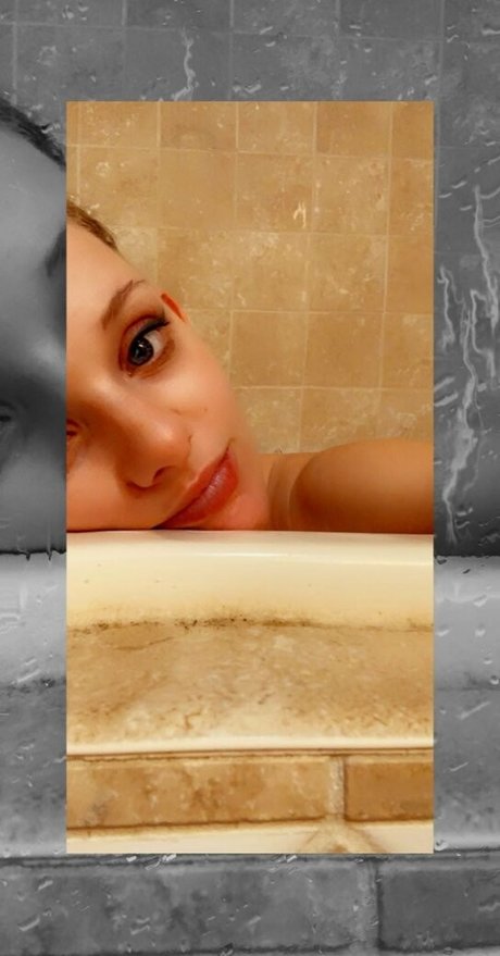 elizabethhill nude star images