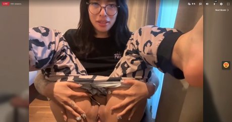 Mooomoo pornstar pics