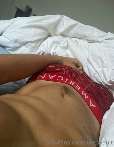 lukesvault model high quality pictures