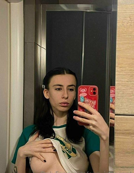 eva innocent hot actress gallery