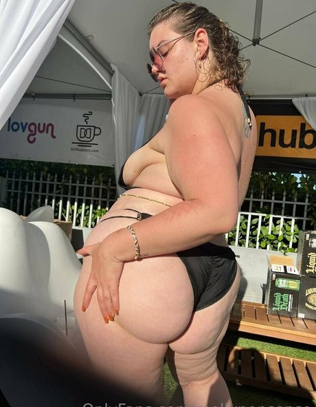 mollynonsense perfect star image