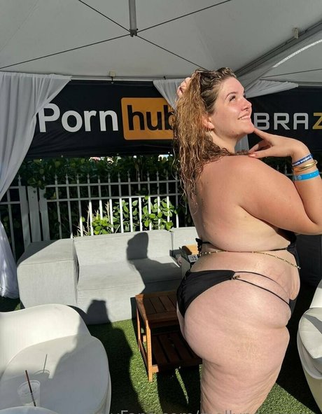 mollynonsense high quality model images