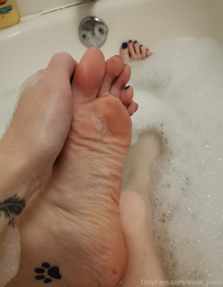 sloan paws erotic pornstar picture