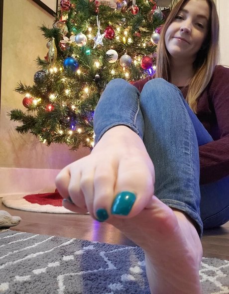 sloan paws top actress pictures