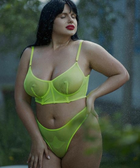 Dasha Dashany nude star picture