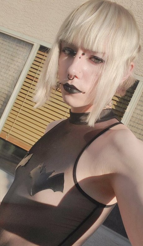 Ecchievement nudes model picture