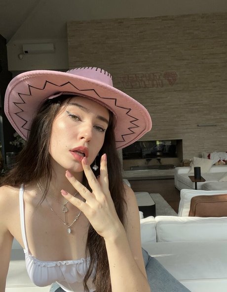 your elli star naked image