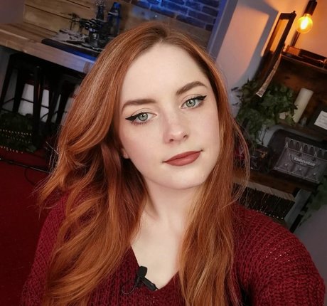 Ciara Elvenblood naked star photos