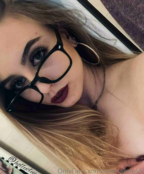 selenakyle69 sexy actress galleries