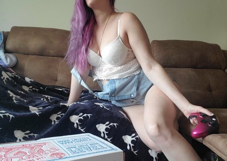 yummarie hot actress picture