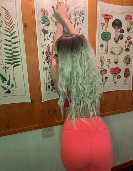 ruby rose3 high quality model image