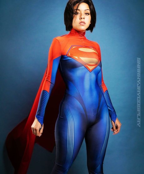 SnarkyJayCosplay nude model gallery