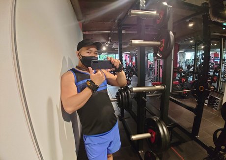 largedogcollar nude actress photos