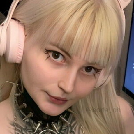 aorta free sexy actress photos