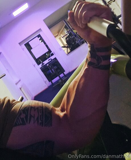 Danmath24 pretty actress picture