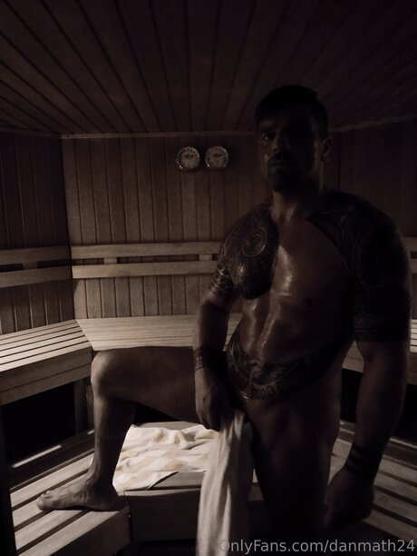 Danmath24 star adult img