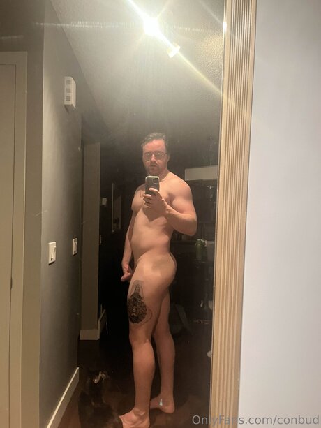 Conbud model sexy gallery