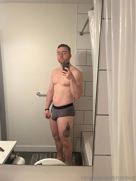 Conbud star hot images