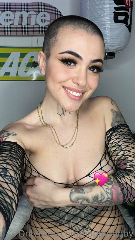 Happyrebby hot pornstar pic