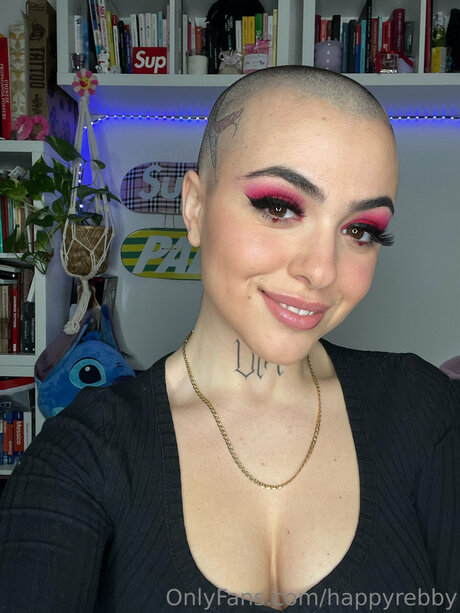 Happyrebby model sexy pics