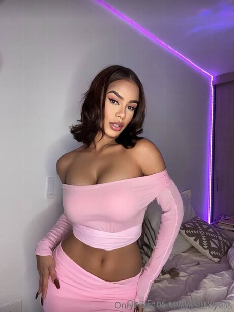 Berrymila model erotic pic