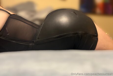 Peachessurreall model nudes gallery