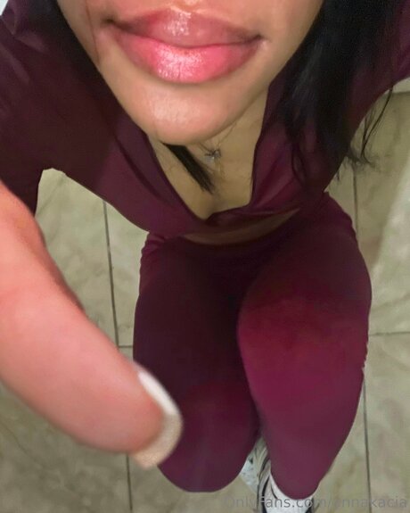 Annakacia top model pics