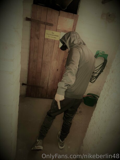 Nikeberlin48 pornographic star pics