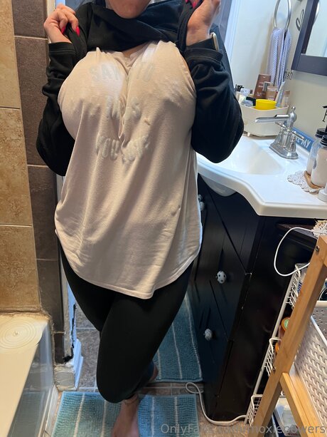 Moxiepowers erotic actress gallery