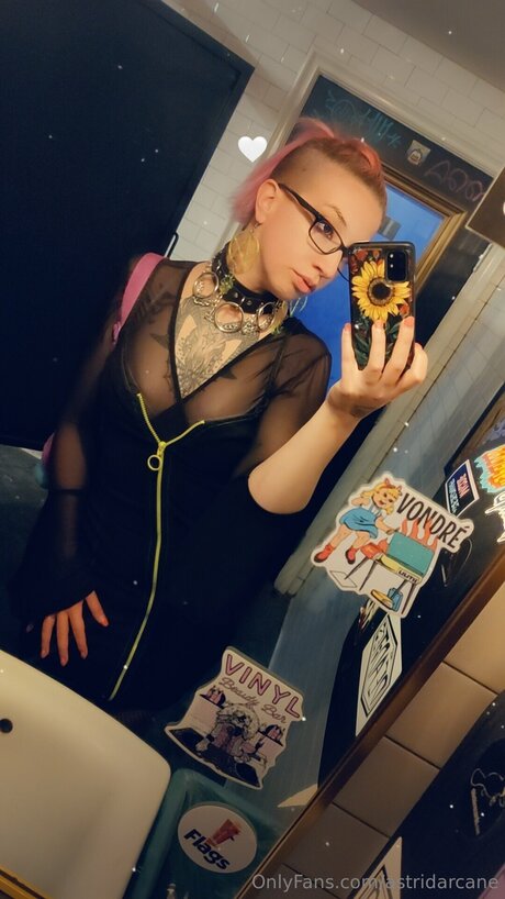 Astridarcane xxx actress pictures